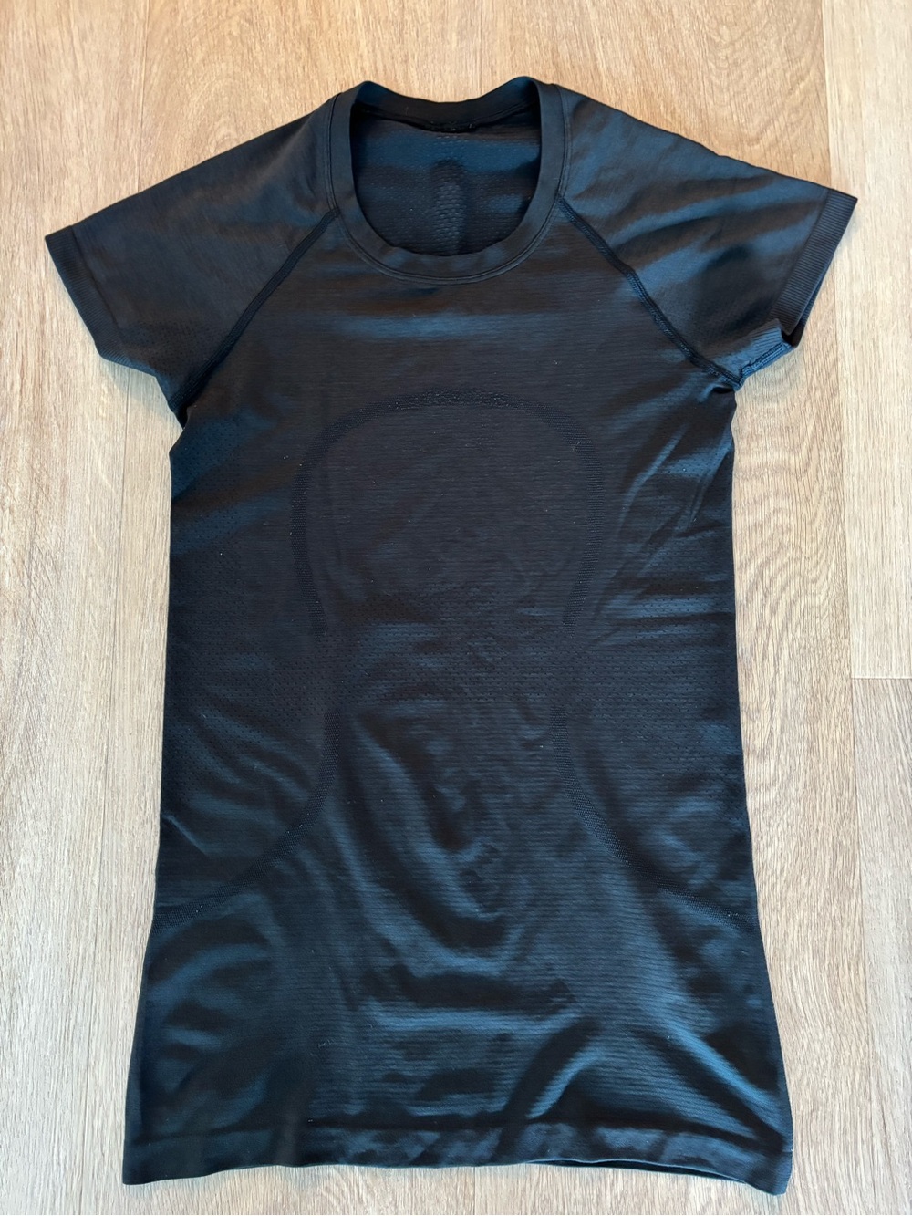 Lululemon Black Short Sleeve Athletic Top
